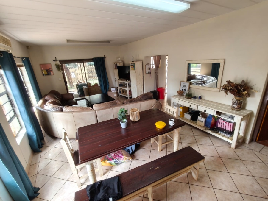 3 Bedroom Property for Sale in Safari Gardens North West